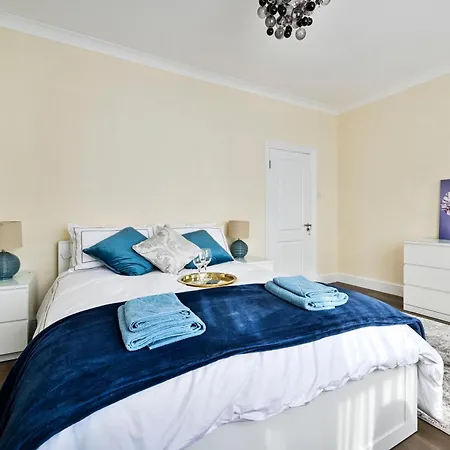 A Two Bedroom A Stride Away From Meridian Greenwich Londra Esterno foto