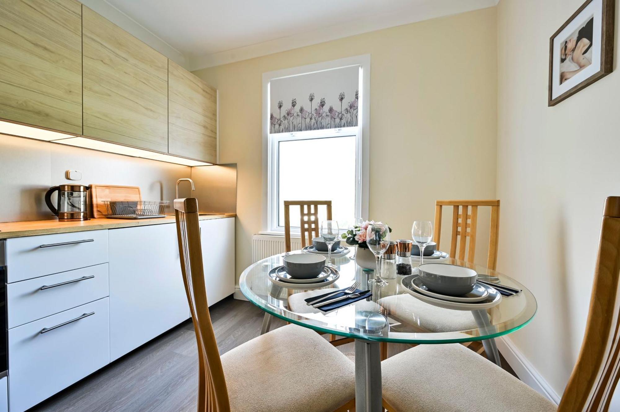 A Two Bedroom A Stride Away From Meridian Greenwich Appartamento Londra